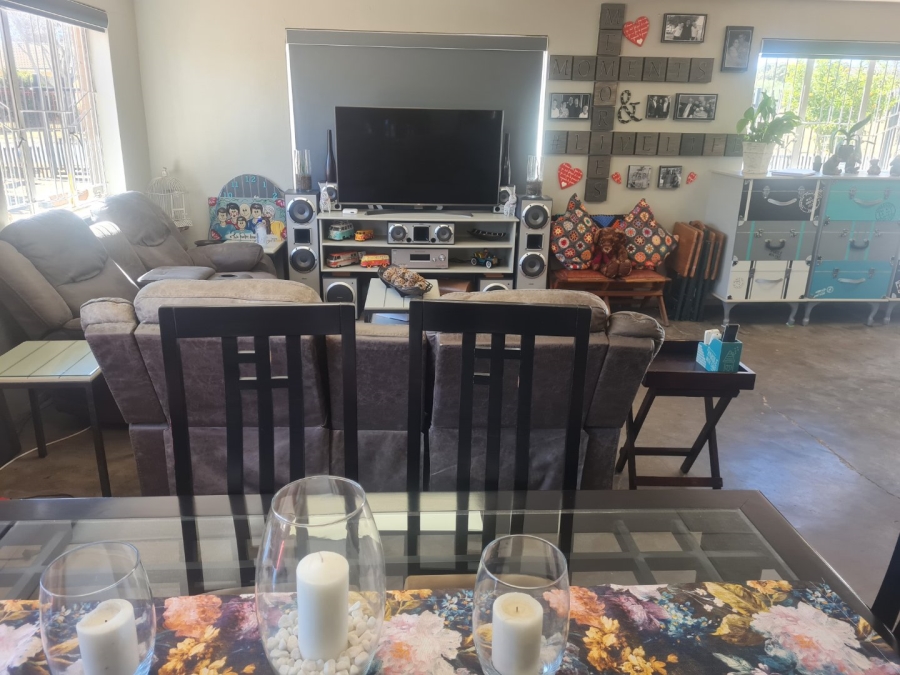 5 Bedroom Property for Sale in Fauna Free State